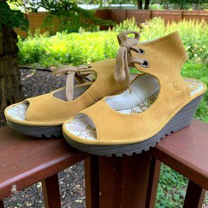 Fly London Yaffa yellow (ochre) size 41 / 9 1/2 W
